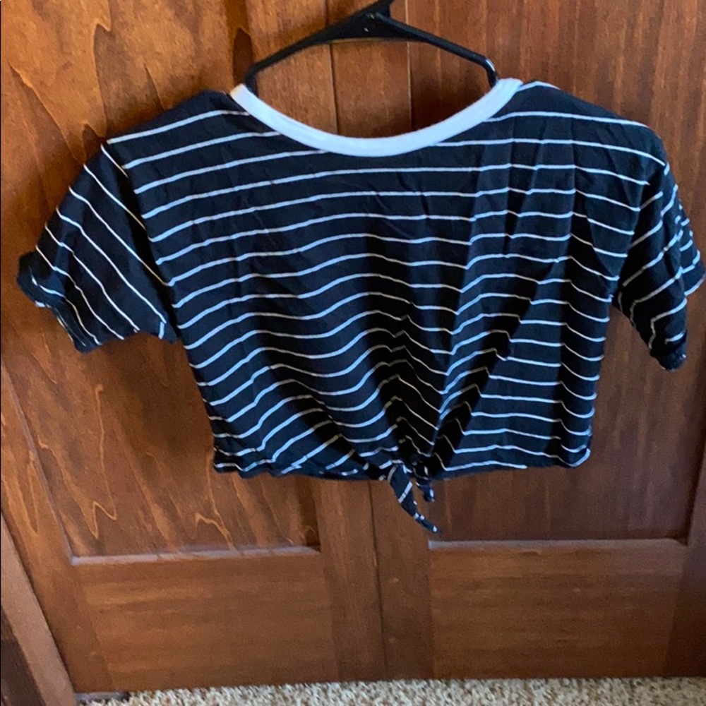 Black and white striped cropped tee